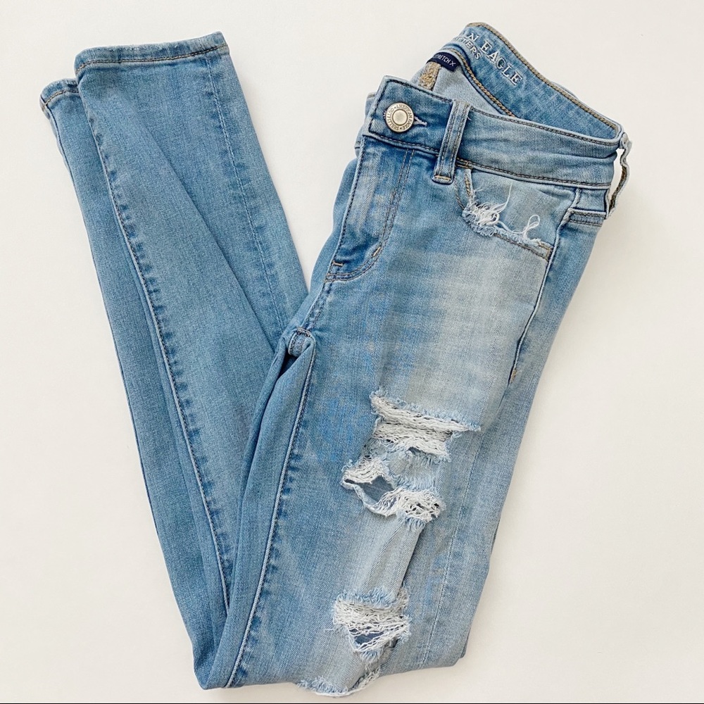 American Eagle Distressed Jeans Size 00 Sh…